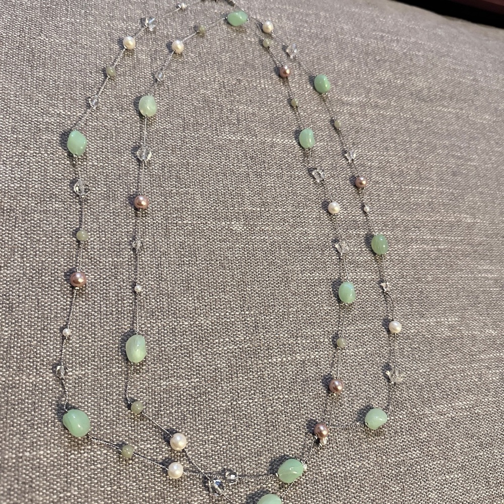 Elegant Green and Silver Beaded Necklace